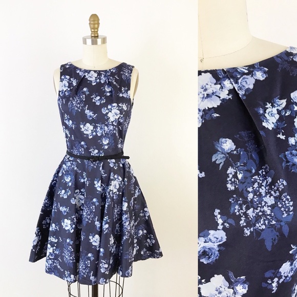 Modcloth Dresses & Skirts - Modcloth LBAL Navy Floral Burst Skater Dress P668